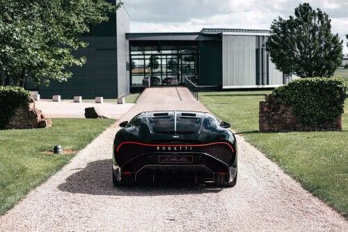 Bugatti-La-Voiture-Noire.jpeg