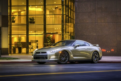 Nissan-GT-R-45th-Anniversary-Gold-Edition.jpg